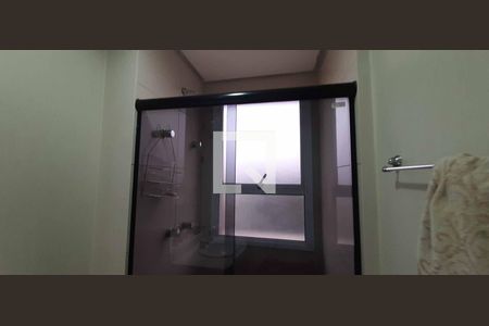 Apartamento à venda com 187m², 5 quartos e 3 vagas Apartamento à venda com 187m², 5 quartos e 3 vagasBanheiro da Suíte 2