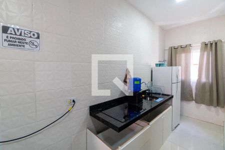 Cozinha e Área de Serviço de kitnet/studio para alugar com 1 quarto, 30m² em Parque Jabaquara, São Paulo