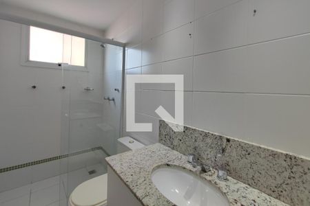 Banheiro Suíte 1 de apartamento para alugar com 3 quartos, 134m² em Parque Prado, Campinas