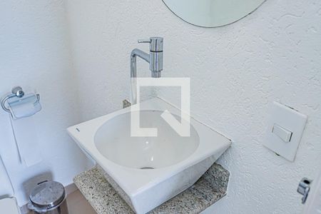 Lavabo de casa para alugar com 3 quartos, 185m² em Vila Pereira Barreto, São Paulo