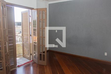 Quarto 1 (Suíte com varanda) de casa para alugar com 4 quartos, 220m² em Jardim Triana, São Paulo