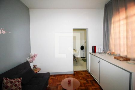Sala de casa para alugar com 1 quarto, 210m² em Renascença, Belo Horizonte