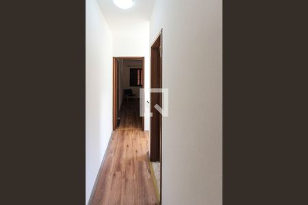 Corredor de casa para alugar com 3 quartos, 115m² em Vila California, São Paulo