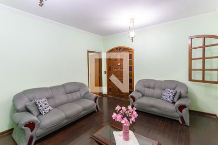 Sala de casa à venda com 3 quartos, 180m² em Esplanada, Belo Horizonte