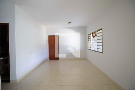 Sala de casa para alugar com 3 quartos, 220m² em Jardim Europa, Goiânia