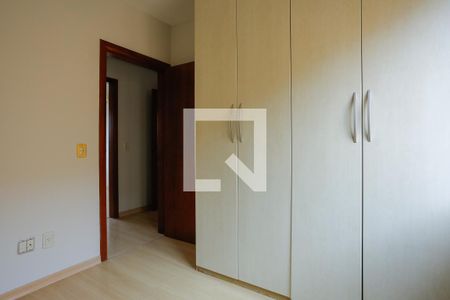 Quarto 1 de apartamento à venda com 3 quartos, 91m² em Jardim Itu, Porto Alegre