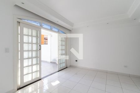 Casa à venda com 250m², 4 quartos e 4 vagasSala