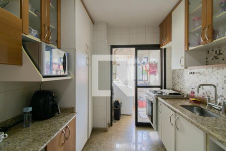 Cozinha de apartamento à venda com 3 quartos, 75m² em Jardim Aida, Guarulhos