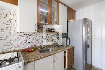 Cozinha de apartamento à venda com 3 quartos, 75m² em Jardim Aida, Guarulhos