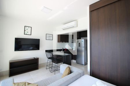 Sala/Cozinha de kitnet/studio à venda com 1 quarto, 64m² em Pinheiros, São Paulo