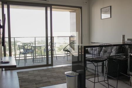 Sala de apartamento à venda com 2 quartos, 64m² em Pinheiros, São Paulo