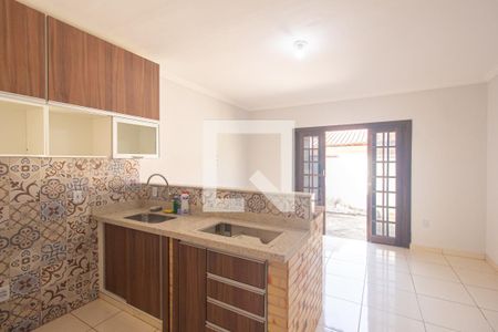 Sala/Cozinha de casa para alugar com 2 quartos, 100m² em Campo Grande, Rio de Janeiro