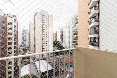 Varanda do Quarto 1 de apartamento à venda com 2 quartos, 60m² em Moema, São Paulo