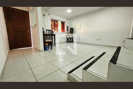 Casa para alugar com 70m², 2 quartos e 1 vagaSala