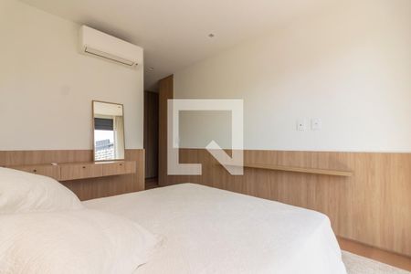 Suíte de apartamento para alugar com 3 quartos, 151m² em Jardim das Bandeiras, São Paulo