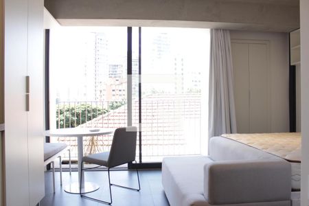 Studio (luz natural) de kitnet/studio à venda com 1 quarto, 28m² em Jardim das Bandeiras, São Paulo