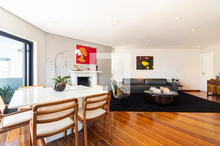 Sala de apartamento para alugar com 3 quartos, 160m² em Vila Nova Conceição, São Paulo