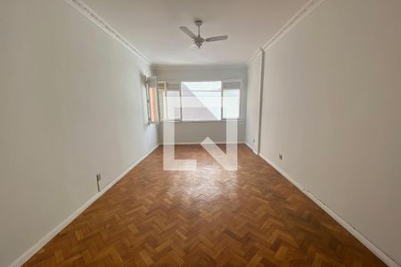 Apartamento à venda com 75m², 2 quartos e sem vagaSala