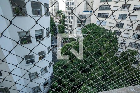 Sala - vista da janela de apartamento para alugar com 3 quartos, 100m² em Humaitá, Rio de Janeiro