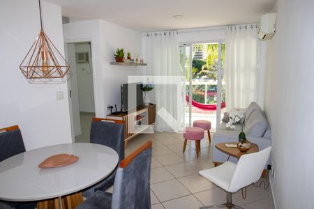 Sala de apartamento à venda com 2 quartos, 70m² em Jacarepaguá, Rio de Janeiro