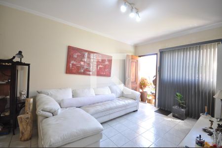 Sala de casa de condomínio para alugar com 2 quartos, 60m² em Tremembé, São Paulo