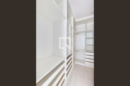 Suíte de casa de condomínio para alugar com 3 quartos, 358m² em Parque Santos Dumont , São José dos Campos