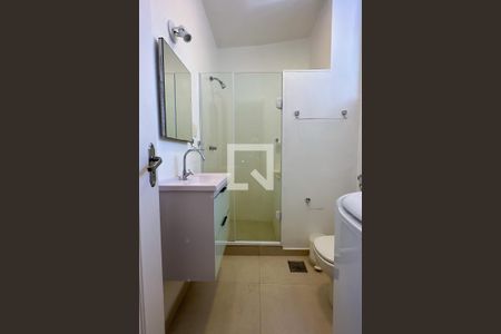 Banheiro de apartamento para alugar com 1 quarto, 70m² em Copacabana, Rio de Janeiro