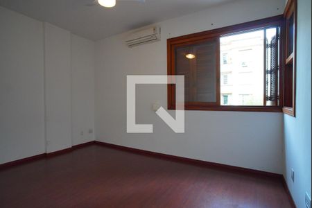 Suíte de apartamento para alugar com 4 quartos, 127m² em Rio Branco, Porto Alegre