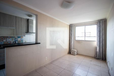 Sala de apartamento para alugar com 2 quartos, 42m² em Colônia Zl, São Paulo