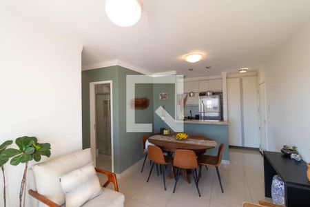 Salas de apartamento à venda com 3 quartos, 70m² em Jardim Myrian Moreira da Costa, Campinas