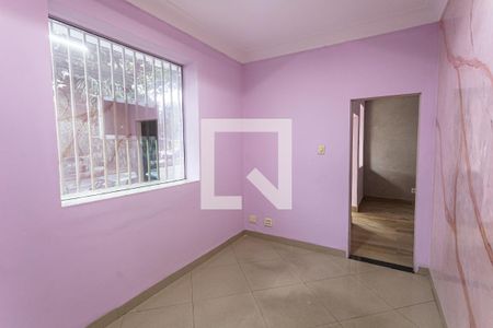 Quarto 1 de casa à venda com 6 quartos, 232m² em Santa Efigênia, Belo Horizonte