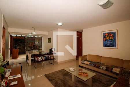 Apartamento à venda com 235m², 4 quartos e 3 vagasSala