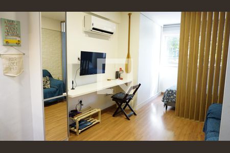 Sala de kitnet/studio para alugar com 1 quarto, 25m² em Freguesia (jacarepaguá), Rio de Janeiro