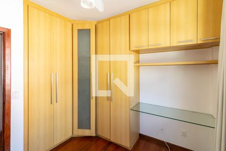 Quarto 1 de apartamento à venda com 3 quartos, 180m² em Caiçaras, Belo Horizonte