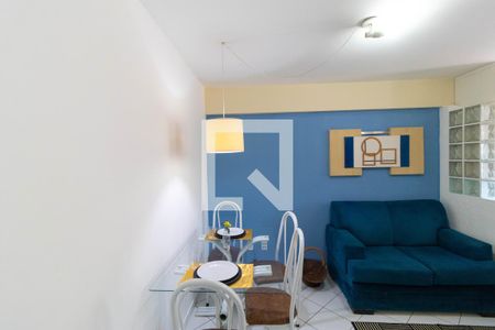 Salas de kitnet/studio para alugar com 1 quarto, 43m² em Centro, Campinas