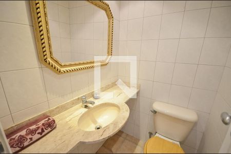 Lavabo de apartamento à venda com 4 quartos, 144m² em Tijuca, Rio de Janeiro