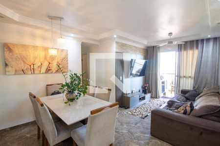 Sala de apartamento para alugar com 3 quartos, 77m² em Picanço, Guarulhos