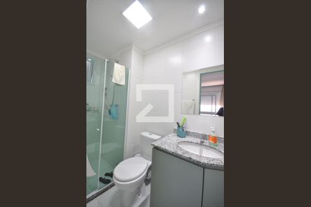 Banheiro do Quarto Suíte de apartamento para alugar com 3 quartos, 60m² em Vila Guilherme, São Paulo