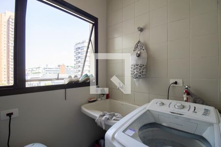 Apartamento à venda com 168m², 4 quartos e 2 vagas Apartamento à venda com 168m², 4 quartos e 2 vagasÁrea de Serviço