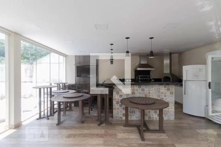 Apartamento à venda com 168m², 4 quartos e 2 vagas Apartamento à venda com 168m², 4 quartos e 2 vagasÁrea Comum