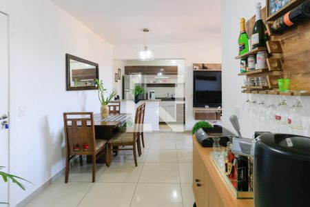 Sala de apartamento para alugar com 2 quartos, 65m² em Jardim Ester, São Paulo
