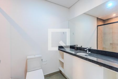 Banheiro de kitnet/studio para alugar com 1 quarto, 30m² em Centro Histórico, Porto Alegre