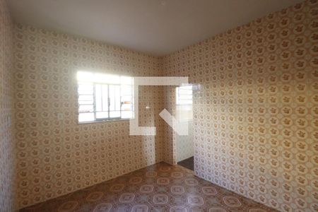 Sala de casa para alugar com 2 quartos, 55m² em Porto Novo, São Gonçalo