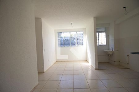 Sala de apartamento para alugar com 2 quartos, 42m² em Vargem Grande, Rio de Janeiro