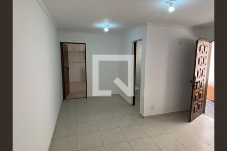 Sala de casa para alugar com 3 quartos, 120m² em Vila Babilônia, São Paulo