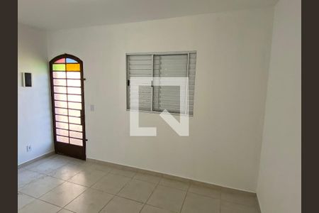 Quarto 1 de casa para alugar com 3 quartos, 120m² em Vila Babilônia, São Paulo