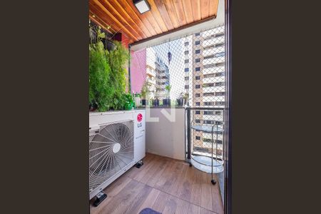 Sala - Varanda de apartamento à venda com 3 quartos, 75m² em Pinheiros, São Paulo