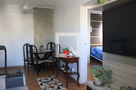 Sala de apartamento à venda com 2 quartos, 57m² em Jardim Zaira, Guarulhos