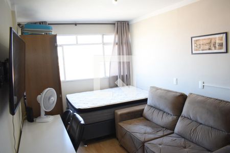 Sala/Quarto de apartamento para alugar com 1 quarto, 31m² em Portão, Curitiba