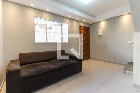 Sala de casa de condomínio para alugar com 2 quartos, 56m² em Cidade Líder, São Paulo